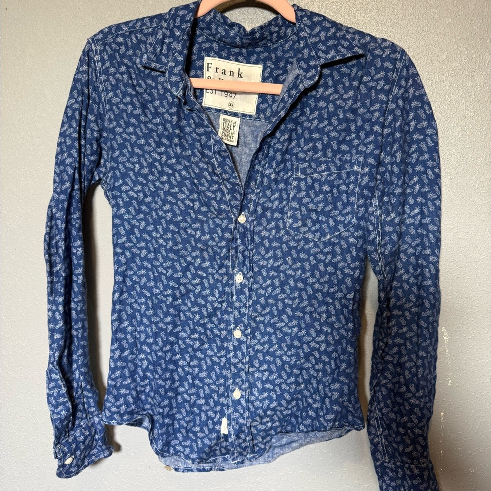 Frank and Eileen‎ 100% Linen Pineapple Button top- XS